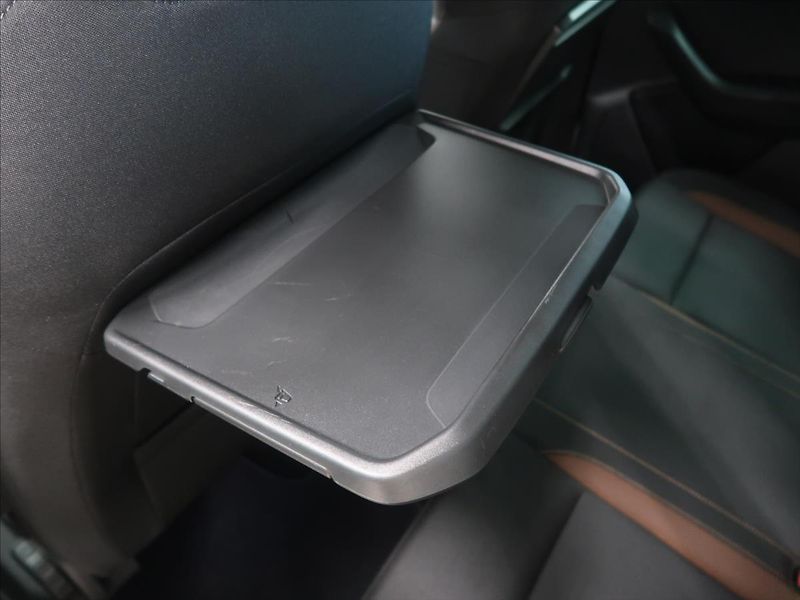 Škoda Karoq 2,0 TDI Scout 4x4 1.majitel - fotka 31 z 41