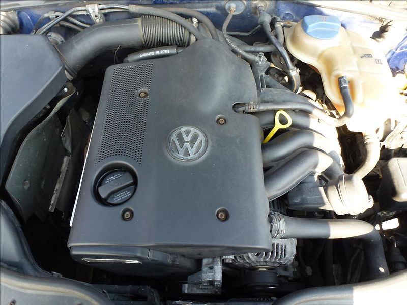 Volkswagen Passat 1,6 Bez dokladů !!! na ND - fotka 27 z 47