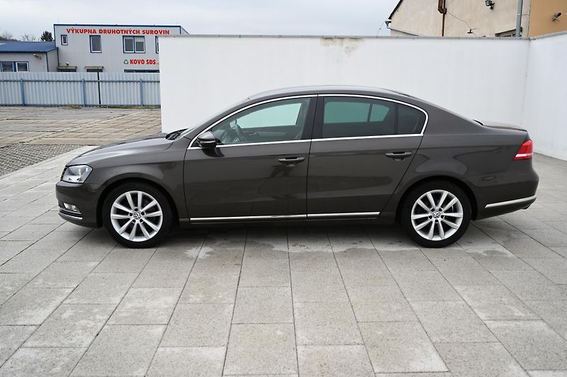 Volkswagen Passat 2.0TSI 155KW DSG Highline 7/14 - fotka 8 z 33