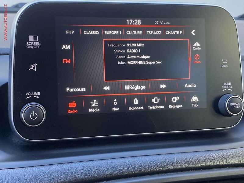 Fiat Tipo (2019) 1.4i, Lounge, navi, kamera - fotka 15 z 18