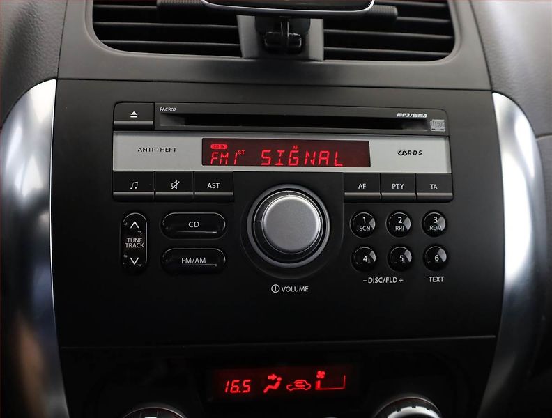 Suzuki SX4 (2010) 1.6 VVT, 4X4, po STK - fotka 13 z 15