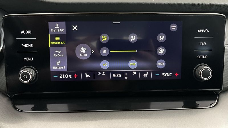 Škoda Octavia 1.5 TSI Ambition - fotka 24 z 24