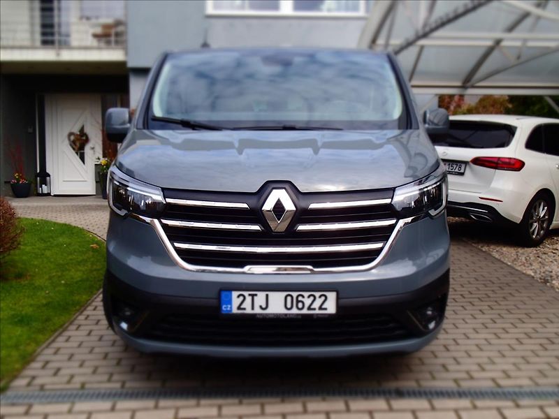 Renault Trafic 2,0 1.maj. ČR,DPH, 8míst - fotka 2 z 48