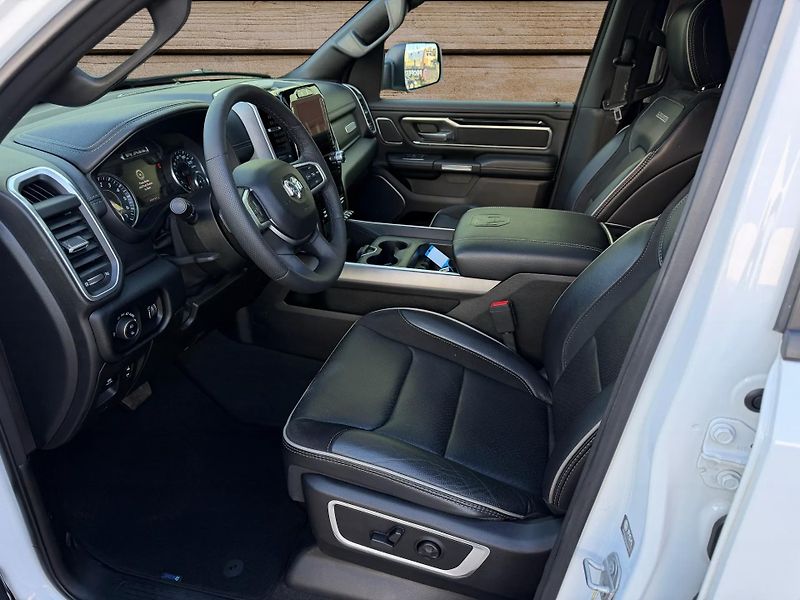 Dodge RAM (2021) +HEMI+PANORAMA+BRONZE WHEELS+ - fotka 12 z 20