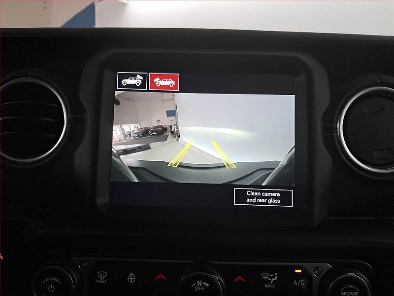 Jeep Wrangler (2021) 2.0 eTorque - fotka 20 z 25