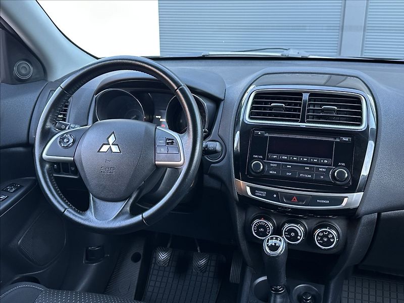 Mitsubishi ASX 1,6 117PS  Invite - fotka 23 z 48