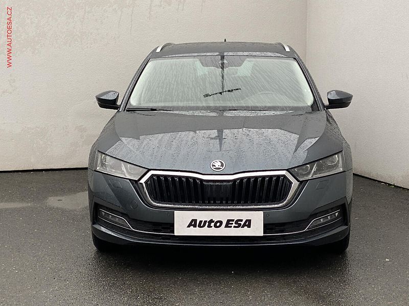 Škoda Octavia (2020) 2.0 TDi, Style, DSG, TZ - fotka 2 z 21