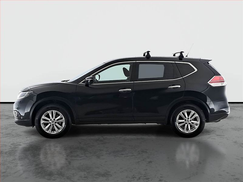 Nissan X-Trail (2015) 1.6 dCi, 4X4, 7 míst - fotka 3 z 22