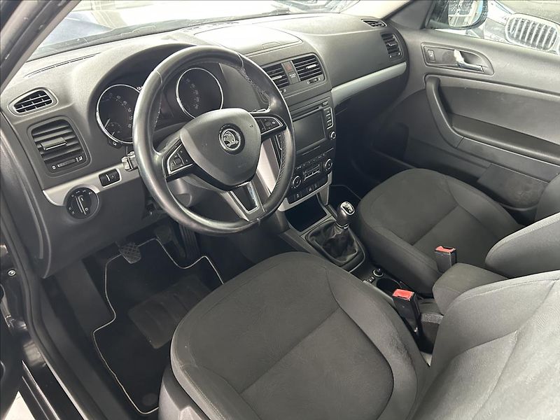 Škoda Yeti 2,0   TDI,4x4,1.MAJITEL,SERVIS - fotka 7 z 21
