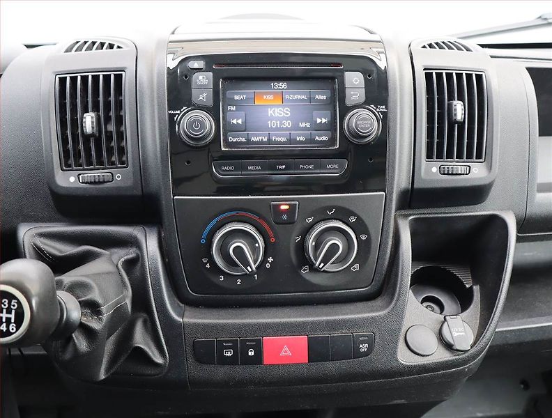 Citroën Jumper (2018) 2.0 BlueHDi, Maxi, 14m3, 1.0t - fotka 9 z 14
