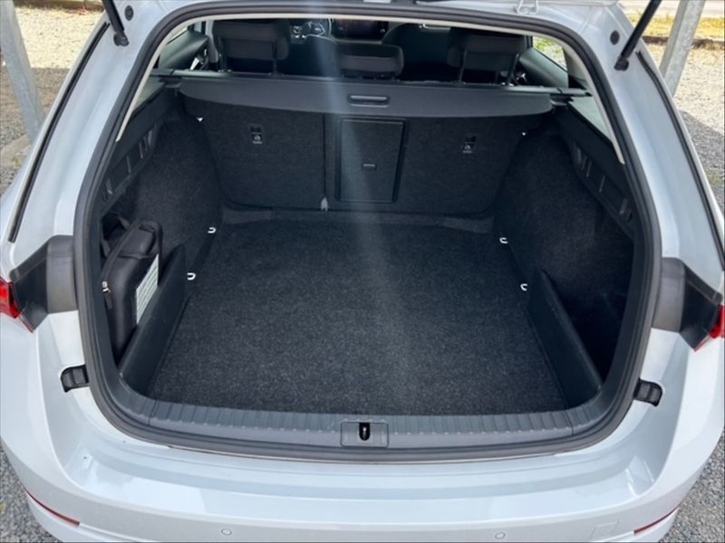Škoda Octavia 2,0 TDI Ambition - fotka 6 z 11