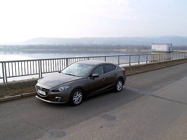 Mazda3.