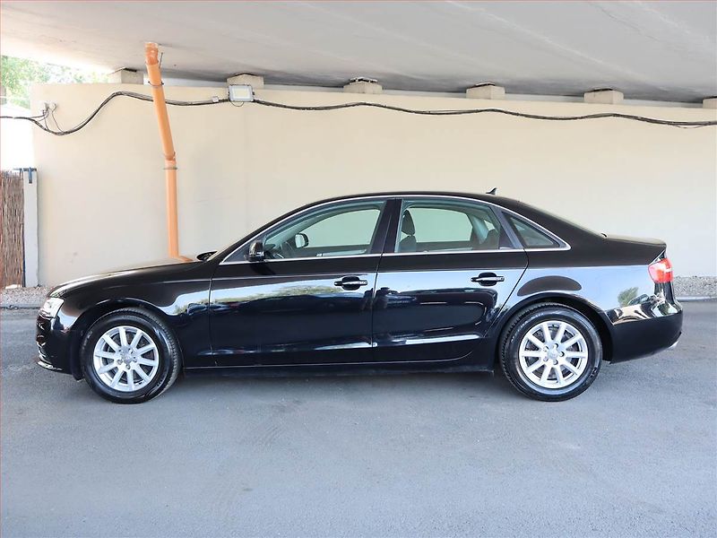 Audi A4 (2013) 1.8 TFSI, ČR,1.maj, Bi-Xenony - fotka 3 z 19