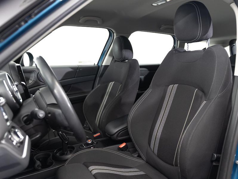 Mini Countryman Cooper S - fotka 18 z 22