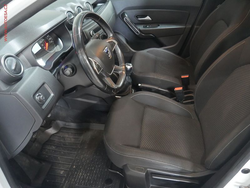 Dacia Duster (2020) 1.0 TCe, 2.maj,ČR, AC, TZ - fotka 9 z 17