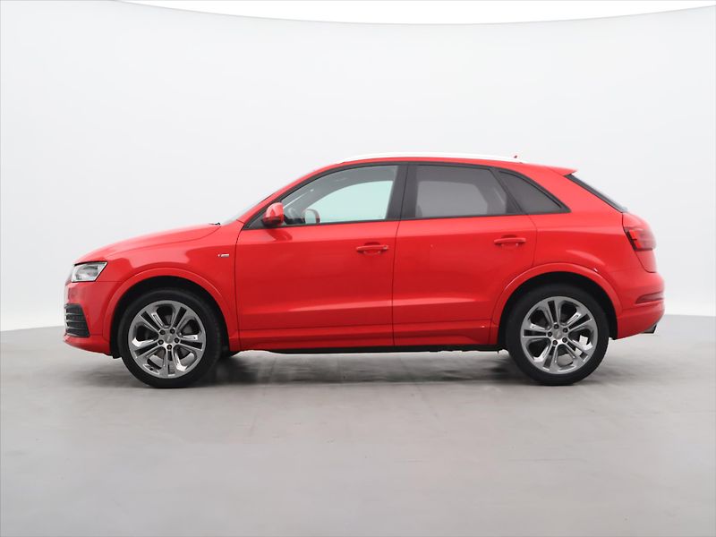 Audi Q3 2,0 TDI 88kW S tronic Basic - fotka 4 z 30