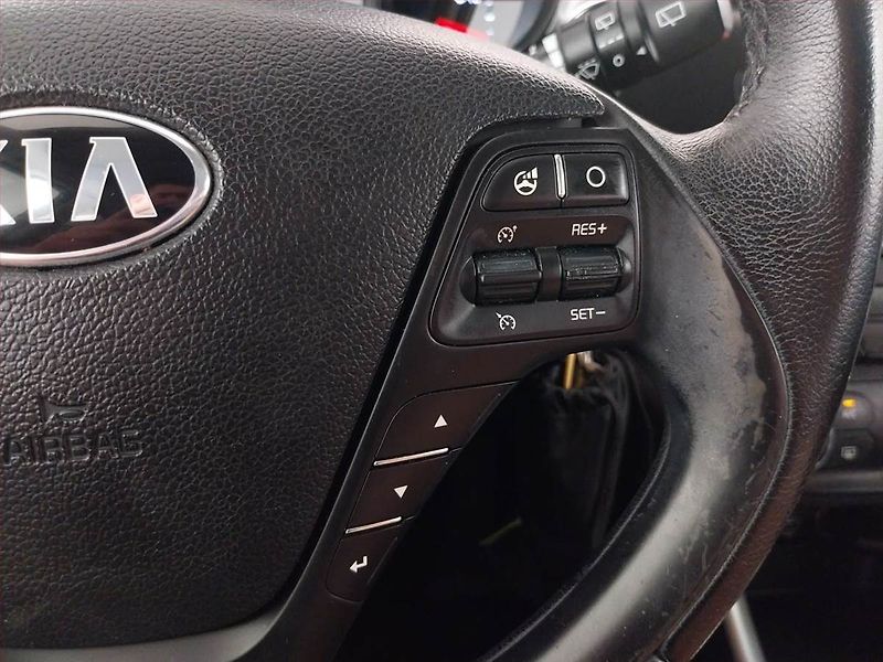 Kia Ceed (2016) 1.6 CRDi, Automat, Serv.kniha - fotka 17 z 19