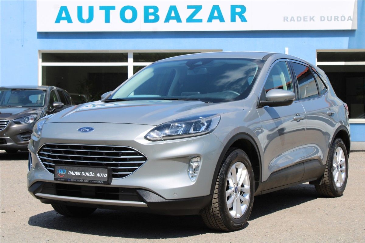 Ford Kuga 1,5 EB  ČR,1.MAJ,TITANIUM,DPH