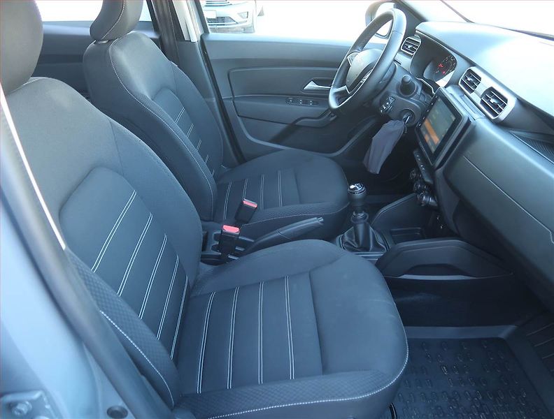 Dacia Duster (2024) Comfort 1.0 TCe, LPG - fotka 9 z 18