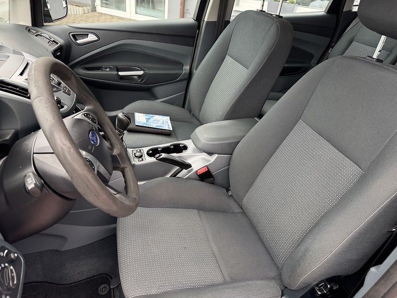 Ford C-MAX (2010) 1.6i Ti-VCT Digi Klima Výhřevy - fotka 23 z 44