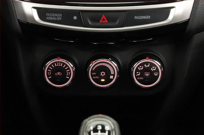 Mitsubishi ASX (2015) 1.6 MIVEC, ČR,1.maj - fotka 11 z 16
