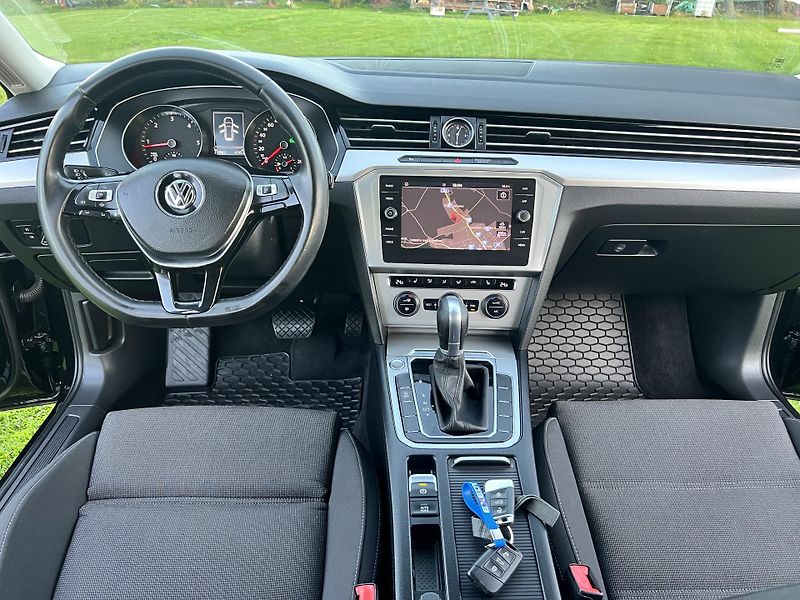 Volkswagen Passat 2.0TDI 110KW,NAVI,EL.TZ,APP - fotka 33 z 50