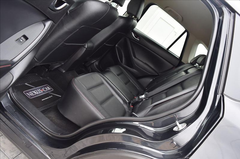Mazda CX-5 2,0 i 118KW 4X4 AUTOMAT KŮŽE - fotka 18 z 54