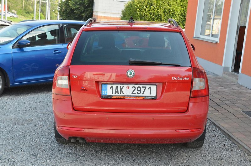 Škoda Octavia (2009) 1.9 TDi 77kW BXE Elegance / ČR - fotka 5 z 30