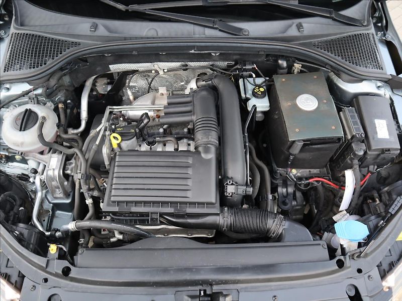 Škoda Octavia 1,4   TSi, DigiKlima, ParkPilo - fotka 30 z 31