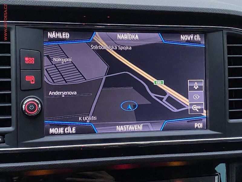 Seat Leon (2017) 2.0 TSi 4Drive, ČR - fotka 16 z 18