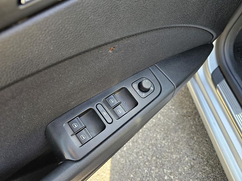 Škoda Superb (2011) 2.0TDI - fotka 10 z 19