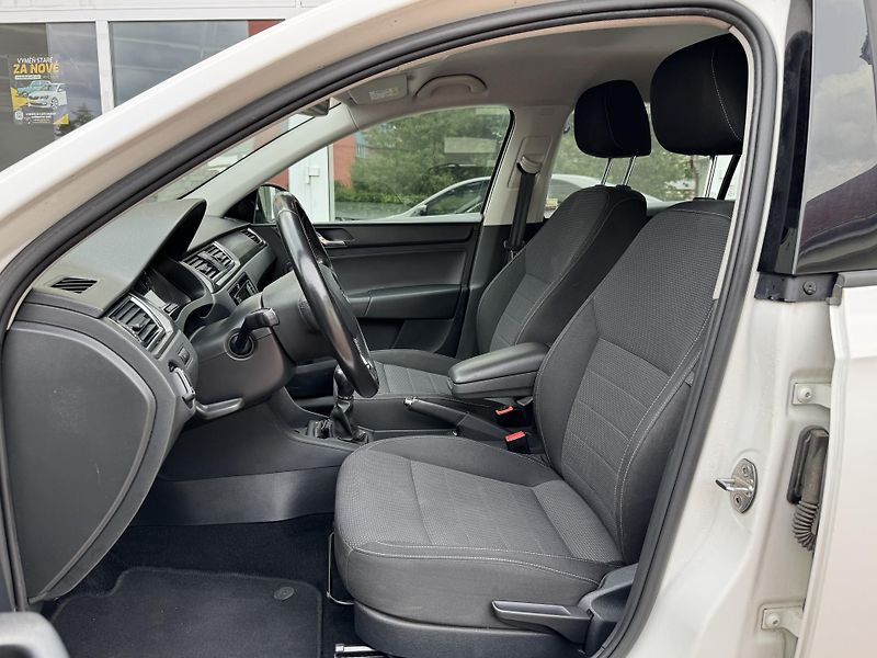 Škoda Rapid (2016) 1.6 TDI 85kW Ambition - fotka 9 z 27