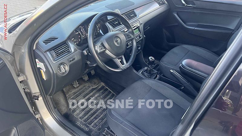 Škoda Rapid (2014) 1.2TSi, 2.maj,ČR, Ambition - fotka 3 z 4