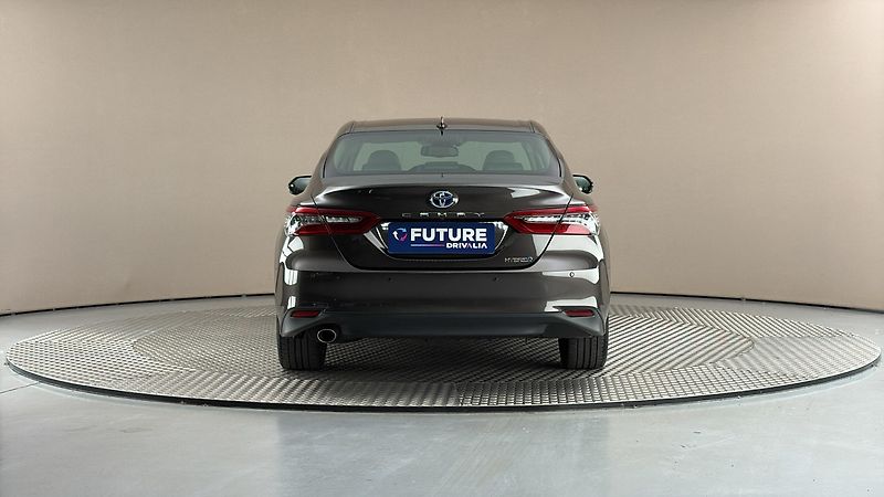 Toyota Camry 2.5 Hybrid AUT Executive - fotka 5 z 29