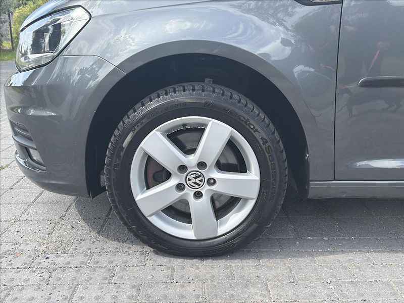 Volkswagen Caddy 2,0 TDi 75 Kw MAXI tažné NAVI - fotka 23 z 27