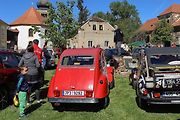 Jarní koulení - sraz automobilů a příznivců značky Citroën na zámku ve Svojšíně na Tachovsku.