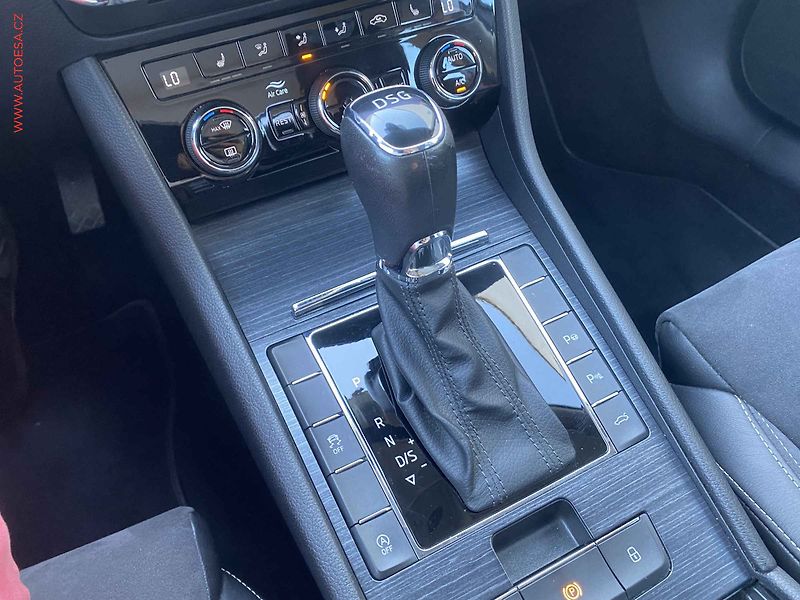 Škoda Superb (2019) 2.0 TSi, Style, DSG, +ALU - fotka 17 z 20