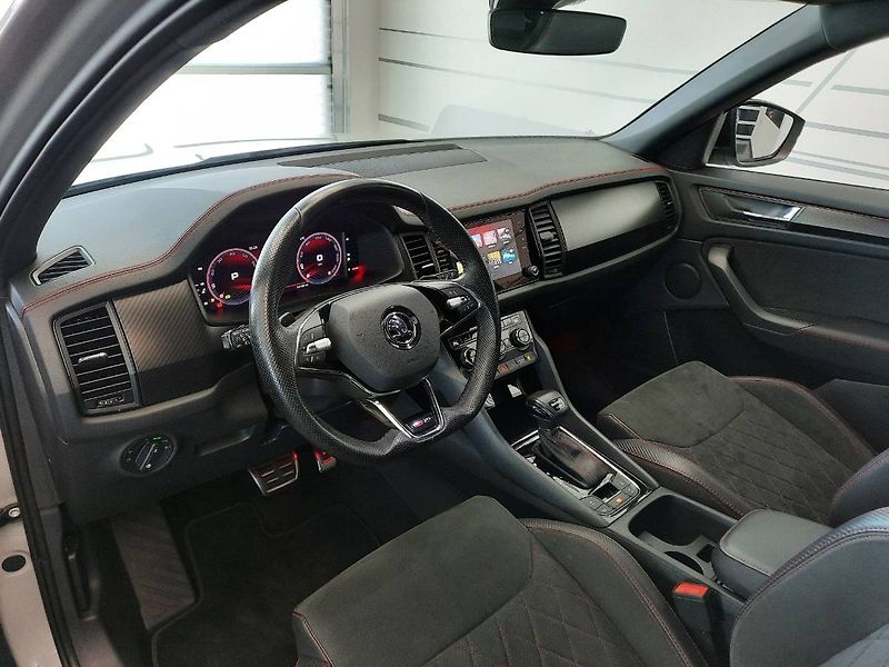 Škoda Kodiaq (2024) RS 2.0 TSI 4x4 (180kW/245k) DS - fotka 6 z 28