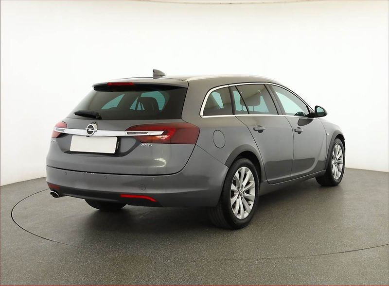 Opel Insignia (2016) 2.0 CDTI, Automat, Navi - fotka 5 z 18