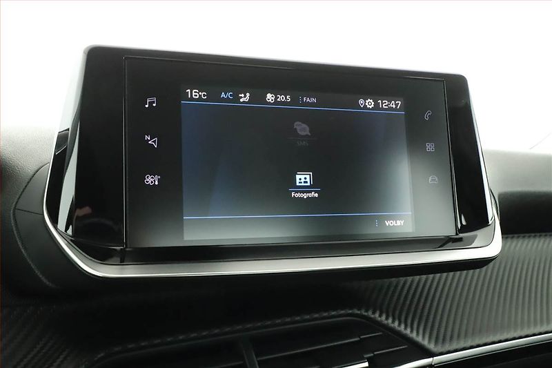 Peugeot 2008 (2020) 1.2 PureTech, Serv.kniha - fotka 16 z 20