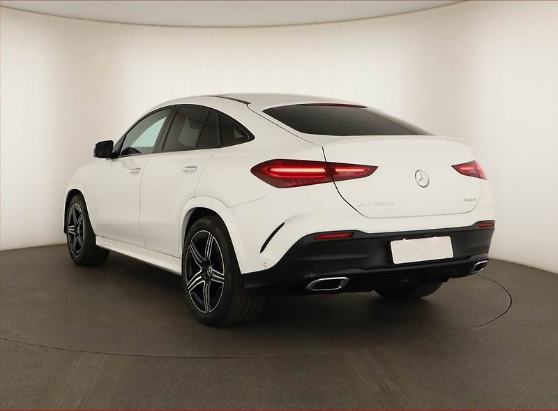 Mercedes-Benz GLE (2023) 450 d 4MATIC - fotka 4 z 21