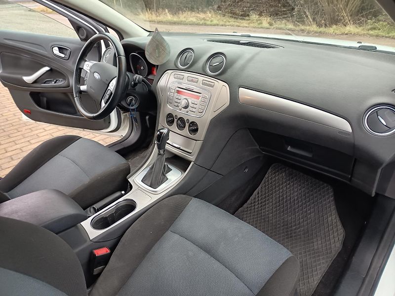 Ford Mondeo (2008) 2.0 TDCI Aotomat! - fotka 28 z 31