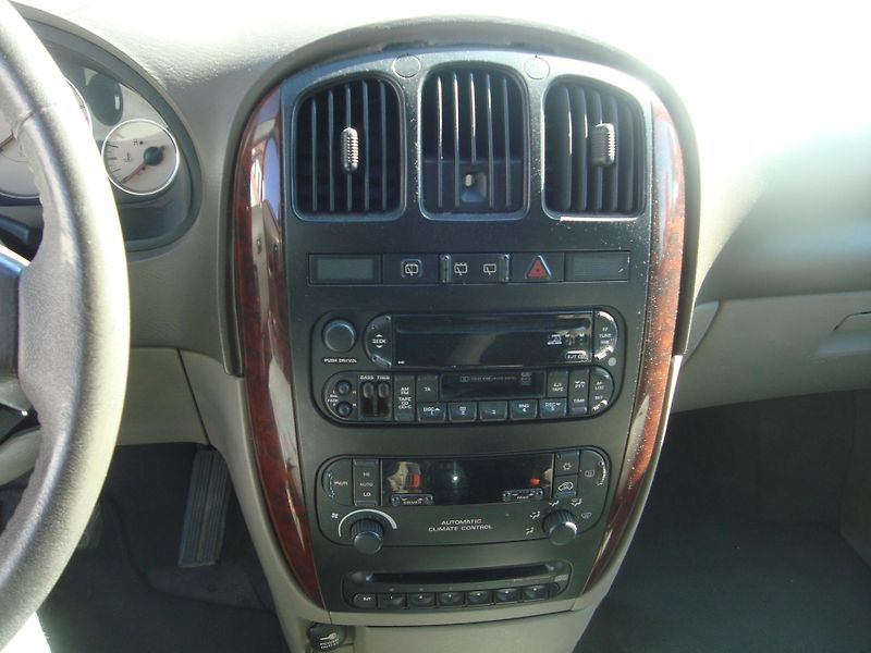 Chrysler Grand Voyager (2003) 2,5CRD - fotka 13 z 14