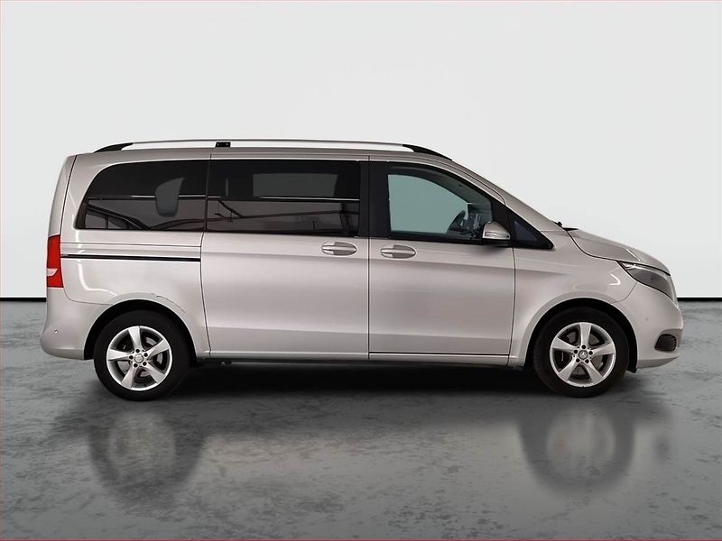 Mercedes-Benz Třídy V (2015) 220 CDI - fotka 6 z 26