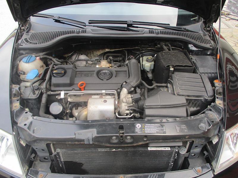 Škoda Octavia 1.4 TSi +sada kol - fotka 26 z 32