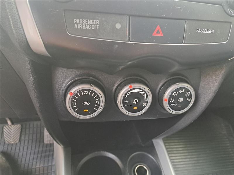 Mitsubishi ASX 1,8 Di-D  4x4 - fotka 24 z 50