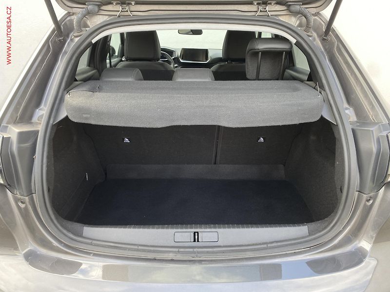 Peugeot 208 (2023) 1.2PT, Allure, LED - fotka 7 z 18