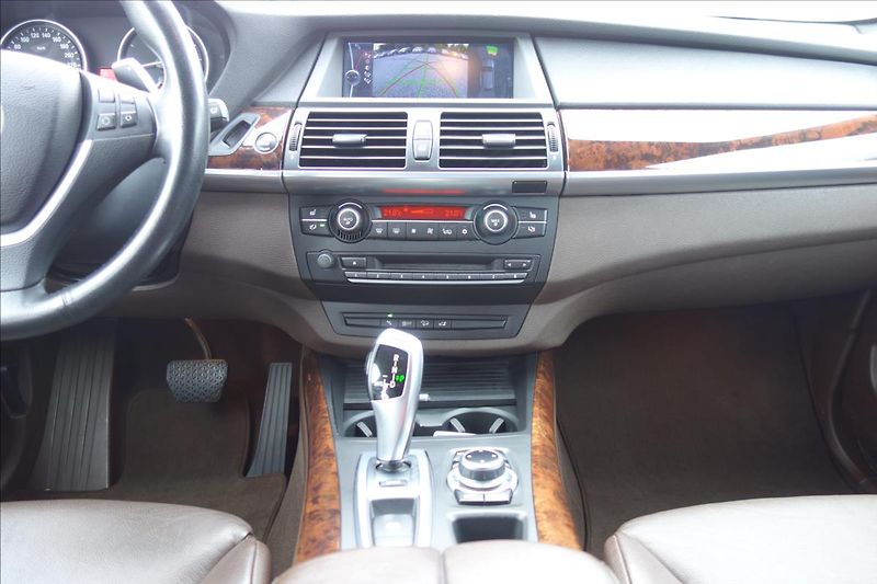 BMW X5 40d 225KW,xDRIVE,PANORAMA. - fotka 31 z 50