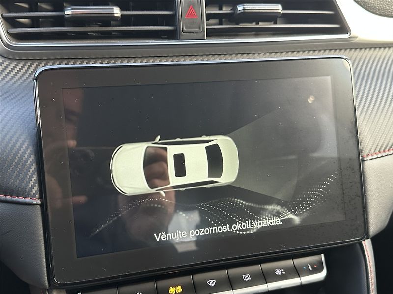 MG ZS 1,5 DVVT 106PS  Essential - fotka 35 z 54