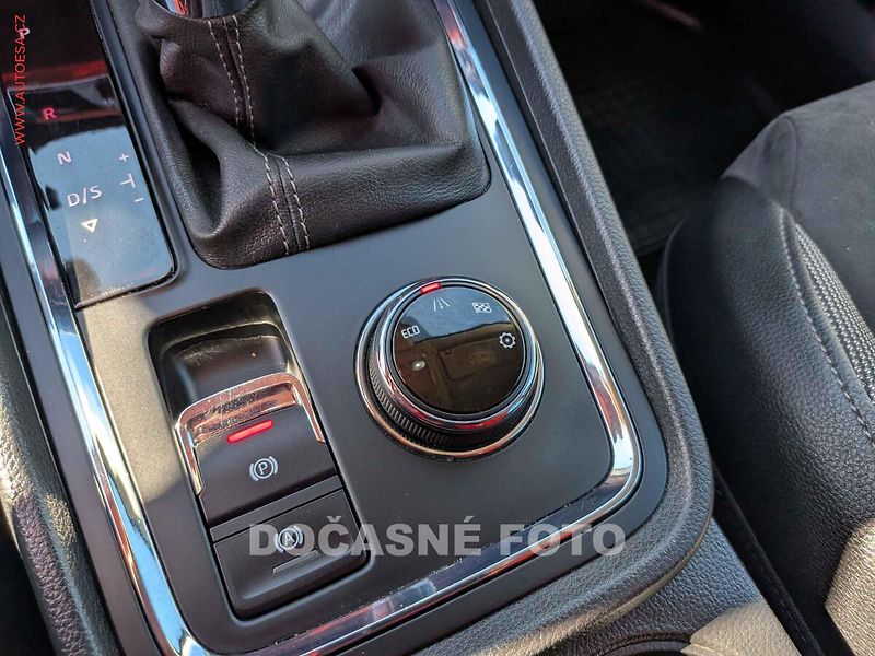 Seat Ateca (2018) 1.6TDi, Style, DSG, LED - fotka 16 z 16